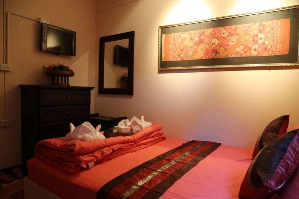 Golden Fort Guesthouse Chiang Mai Eksteriør bilde